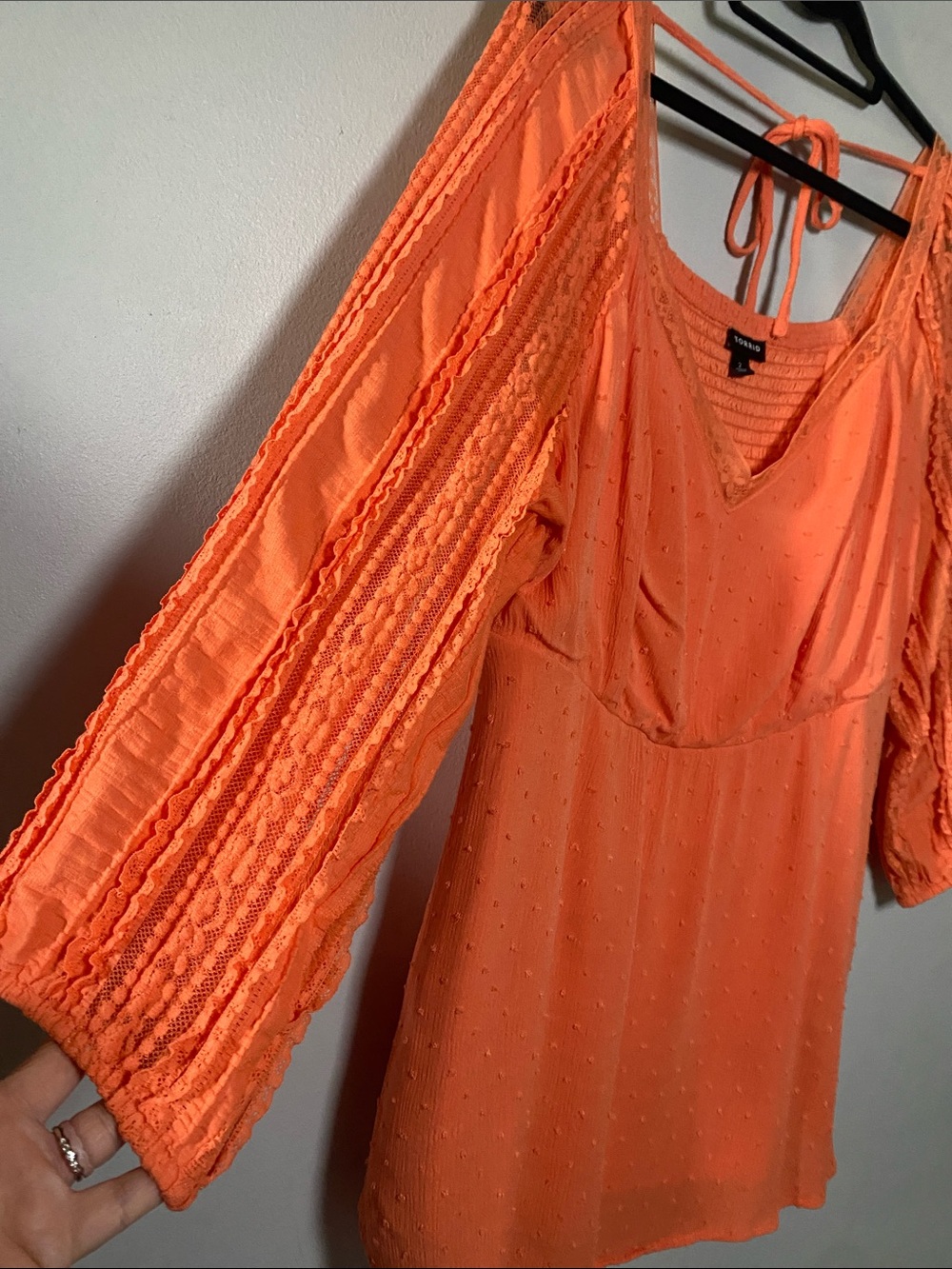 Torrid Peplum Gauze Clip Dot Smocked Tie-Back Top Women’s 2 2X Coral Blouse - Picture 5 of 16